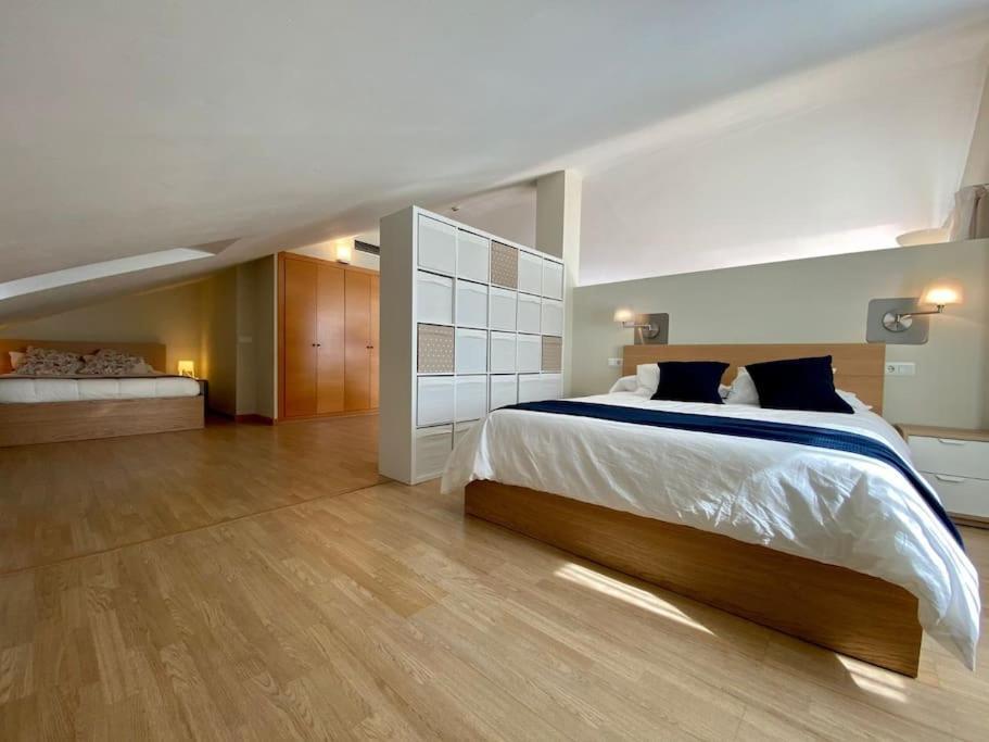Exclusive Beachfront Penthouse アルマヤテ・アルト エクステリア 写真