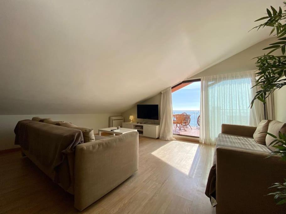 Exclusive Beachfront Penthouse アルマヤテ・アルト エクステリア 写真
